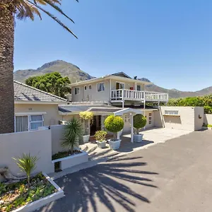 https://beach-house-hout-bay.hotels-capetown.com